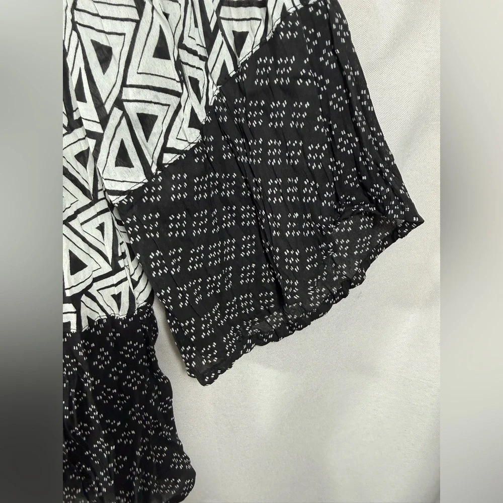 Sunny Leigh Boho Tie Front Blouse Bell Sleeve Whimsygoth Top Medium - Picture 7 of 8